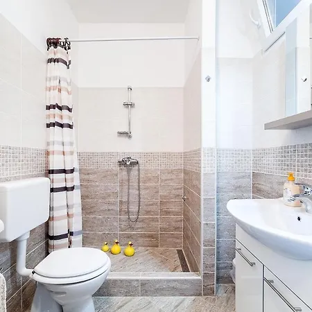 With Parking Spaces - 14392 Šibenik