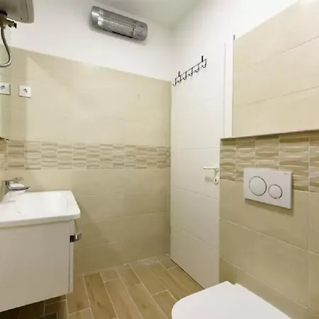 With A Parking Space - 14392 Apartment