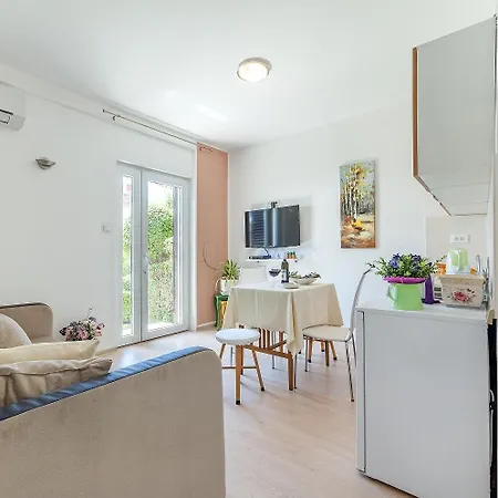 With A Parking Space - 14392 Apartment Sibenik