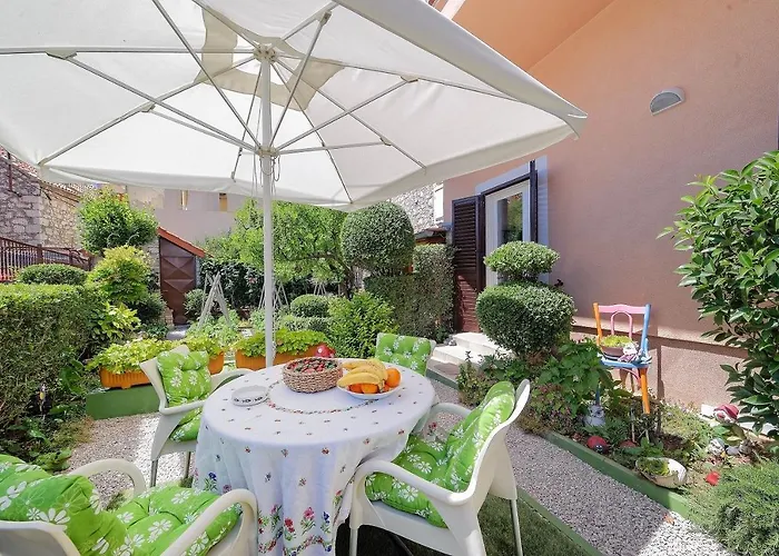 With Parking Spaces - 14392 Sibenik